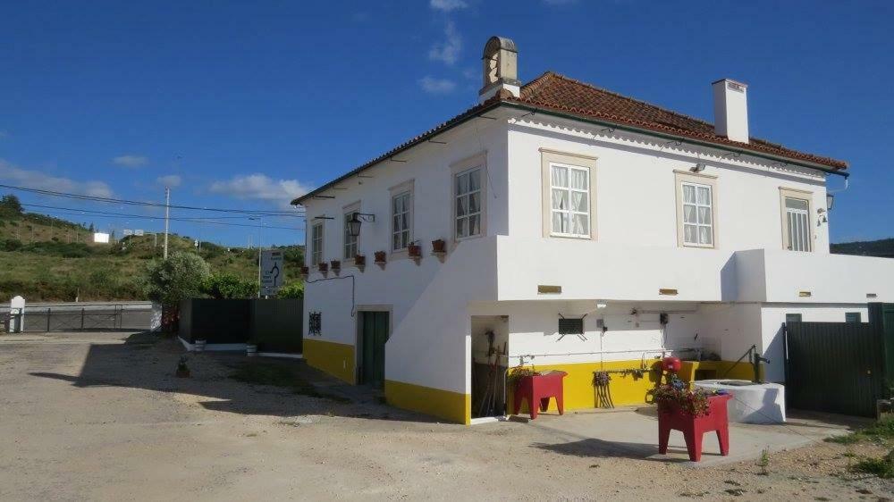 Villa Vivenda Maria De Lourdes Maiorga Exterior foto